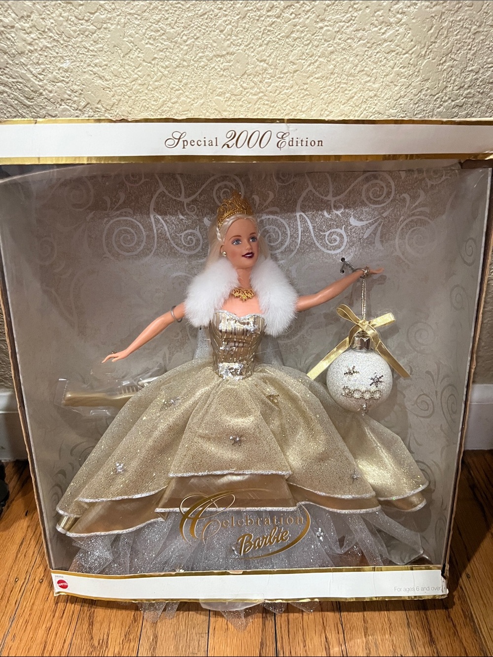Special 2000 Edition Celebration Barbie in Gold